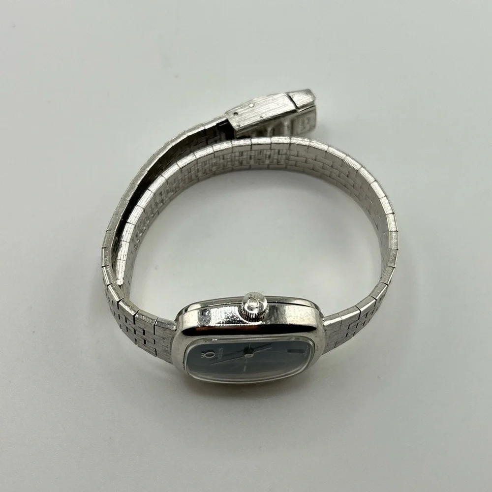 Milus vintage unisex Silver and Blue swiss made watch #566